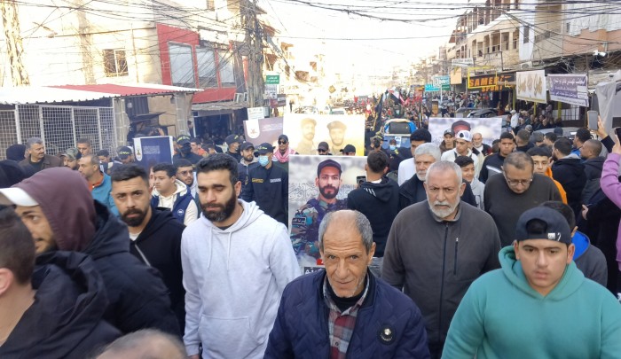 مخيم نهر البارد يشيّع الشهيد رواد كريم الذي ارتقى خلال التصدي للعدوان مخيم نهر البارد يشيّع الشهيد رواد كريم الذي ارتقى خلال التصدي للعدوان